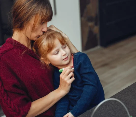 Jak wspierać rozwój emocjonalny dziecka?